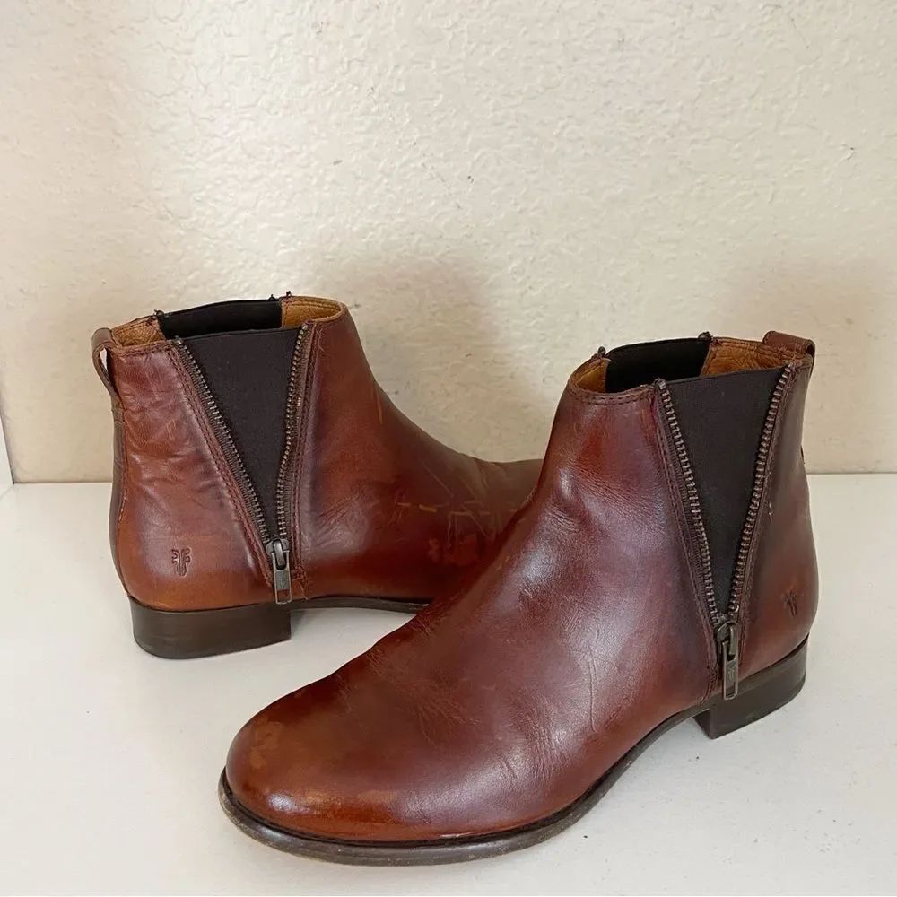 Frye Carly Chelsea Western distressed Bootie in brown with exposed zipper 8 - Picture 12 of 13